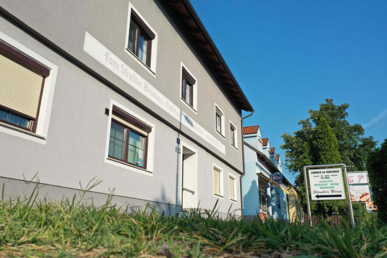 Gastehaus Und Weinbau Zur Wiederkehr Strudler Podersdorf am See Exteriér fotografie